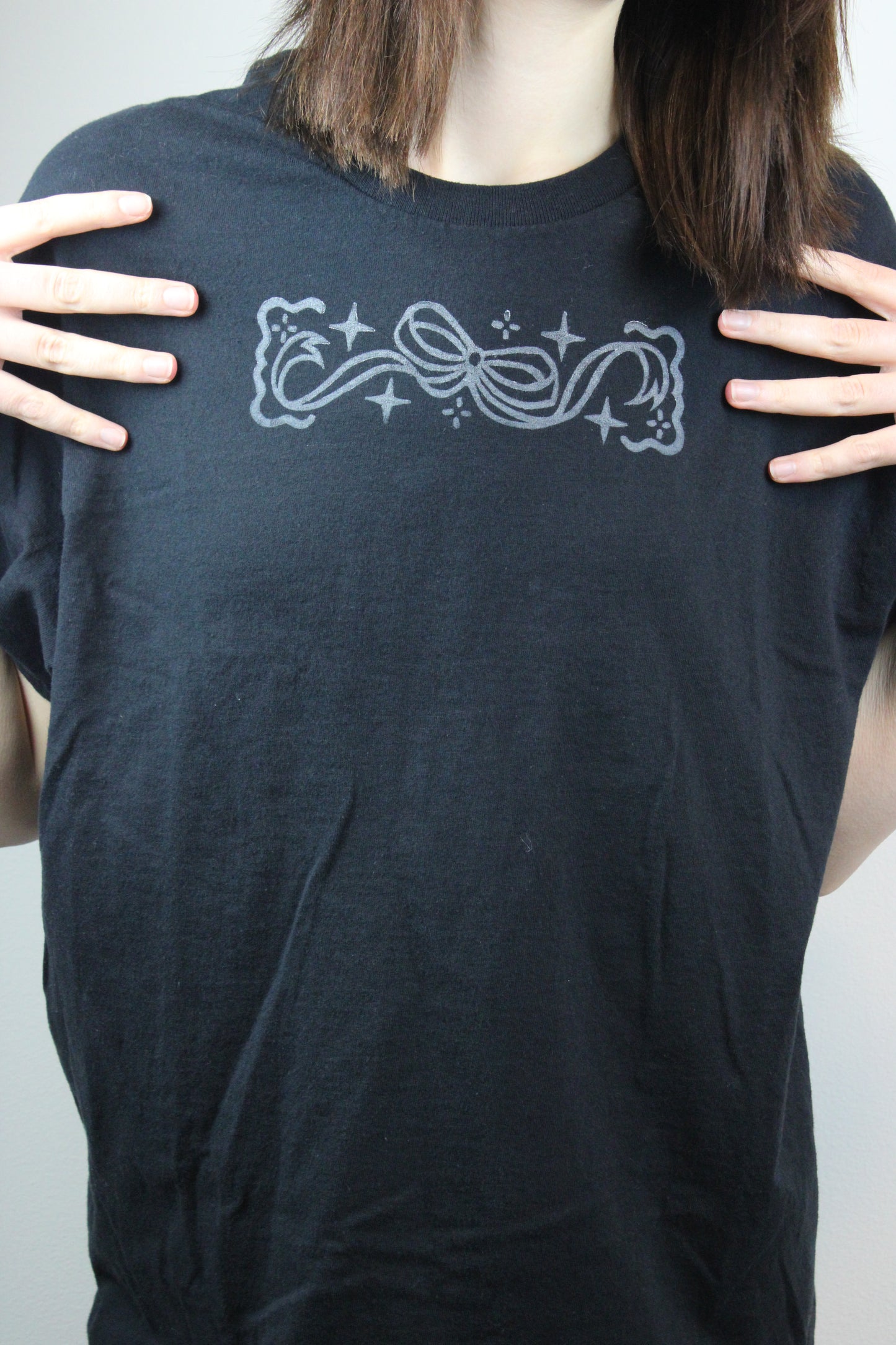 Bow Block-Printed T-Shirt